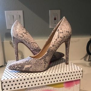 Snake skin pumps